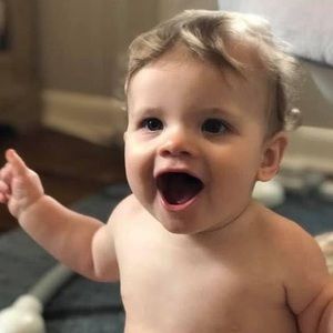 Meet your Posher, Devin